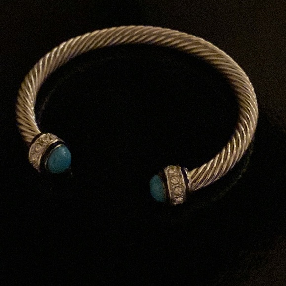 Cuff bracelet Silvertone - Picture 3 of 12